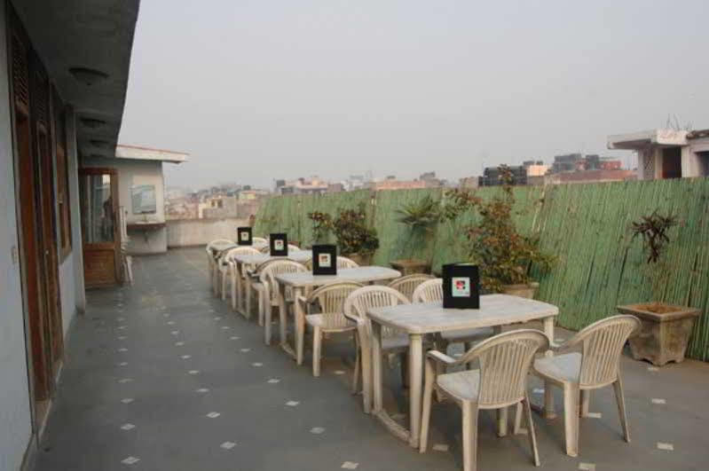 Hotel De Holiday International @ New Delhi Station Exterior foto
